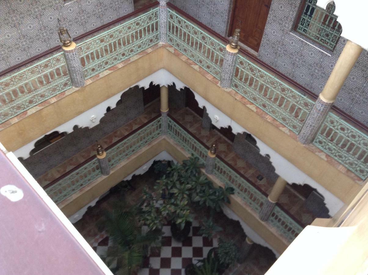 Hotel Faouzi Марракеш Экстерьер фото